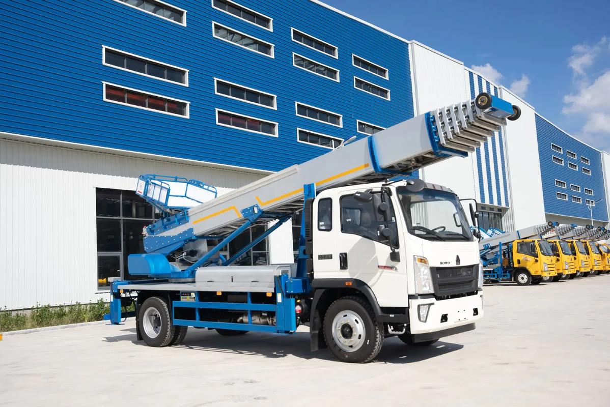 蚌埠禹会出租云梯车高空作业车 建筑垃圾搬运