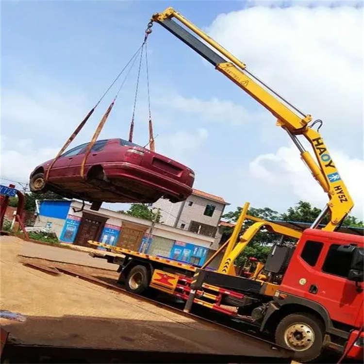 蚌埠禹会吊车吊汽车的正确方法